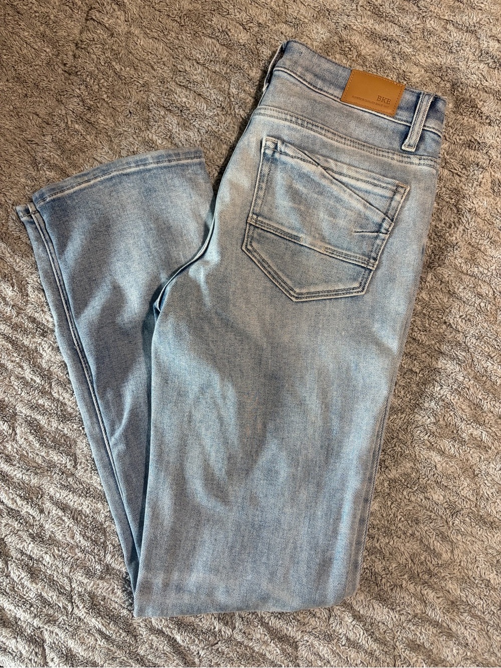 BKE Women's Light Wash Blue Jeans - Classic Five-Pocket Style
